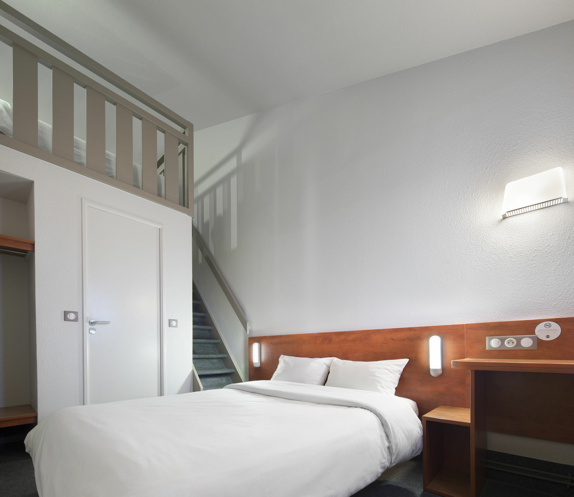 B&B Hotel Angers 1 Beaucouzé Exteriör bild