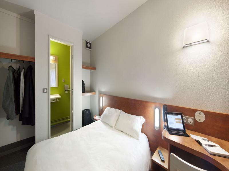 B&B Hotel Angers 1 Beaucouzé Exteriör bild